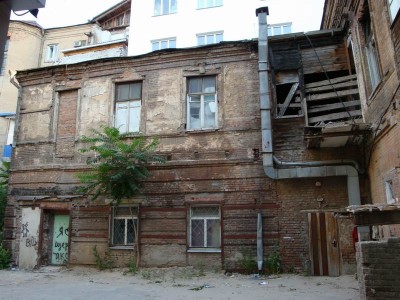 Изменение размера Социалистическая 115 летом.jpg